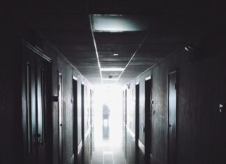 Jak awaryjnie otworzyć wlew paliwa Passat b6? Jak awaryjnie otworzyć wlew paliwa Passat b6?